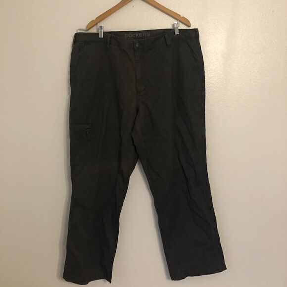 DOCKERS One Pocket Cargo Utility Cotton Pants Size 40x30 - Picture 1 of 13
